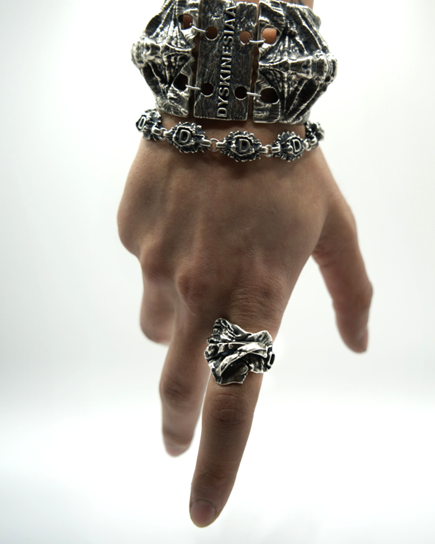 EXTENDED RING