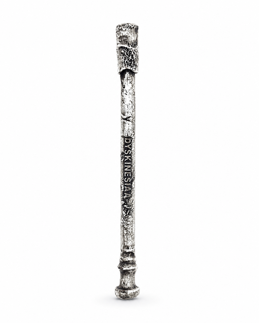 Hold Cig 925 sterling silver sculptural cigarette holder Exoderme Collection DYSKINESIAA Paris front