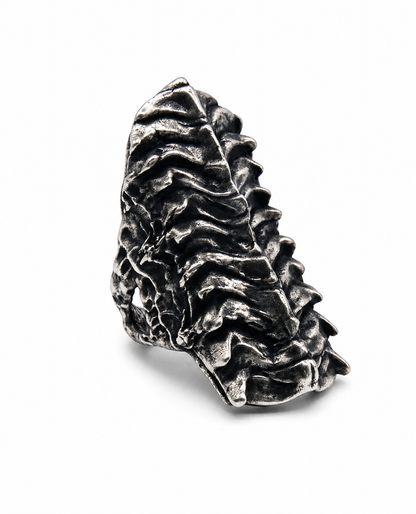 Verteber Ring solid silver Paris-made sculptural ring back angle view DYSKINESIAA