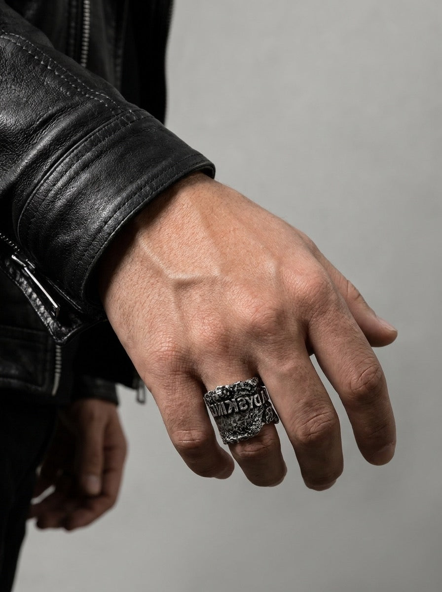 Prothesis Ring Lower 925 sterling silver base phalange ring Exoderme Collection DYSKINESIAA Paris front
