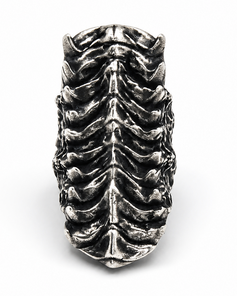 Verteber Ring solid 925 sterling silver vertebra-shaped statement ring front view DYSKINESIAA Paris