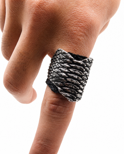 Scale Ring 925 silver black leather designer ring Skin Collection avant-garde DYSKINESIAA Paris